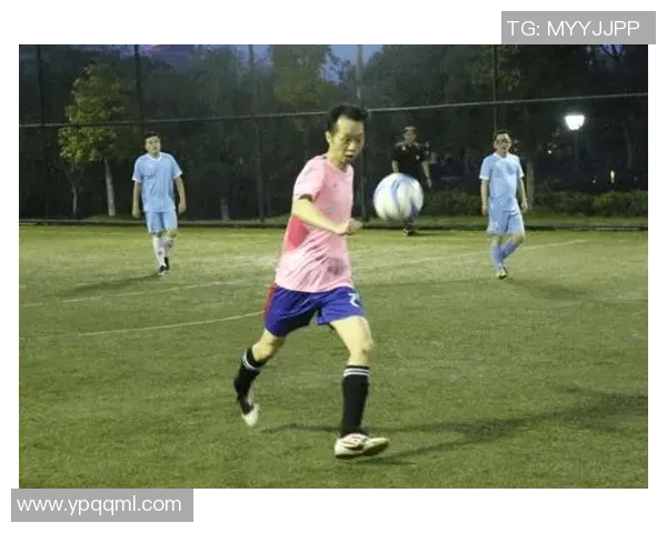 精准射门技巧解析助你成为足球场上的射手之王