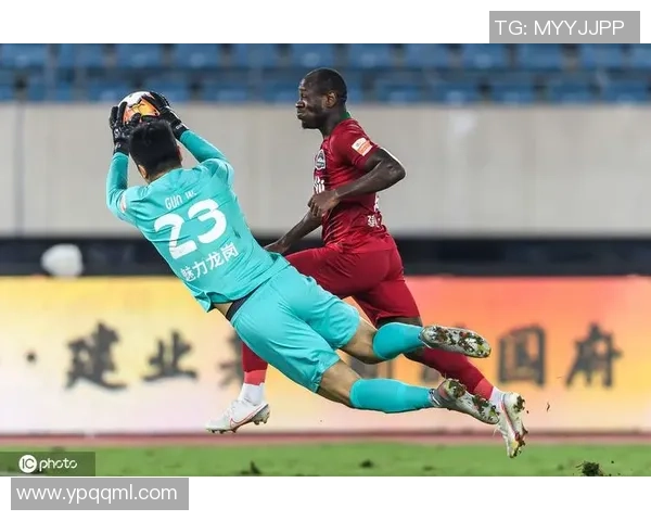 足球场上的守护神门将们的传奇故事与精彩瞬间