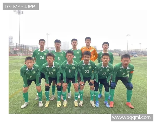 龙湾队足球:奋勇拼搏展现团队精神与青春活力的精彩赛事之旅 龙湾队足球:奋勇拼搏展现团队精神与青春活力的精彩赛事之旅